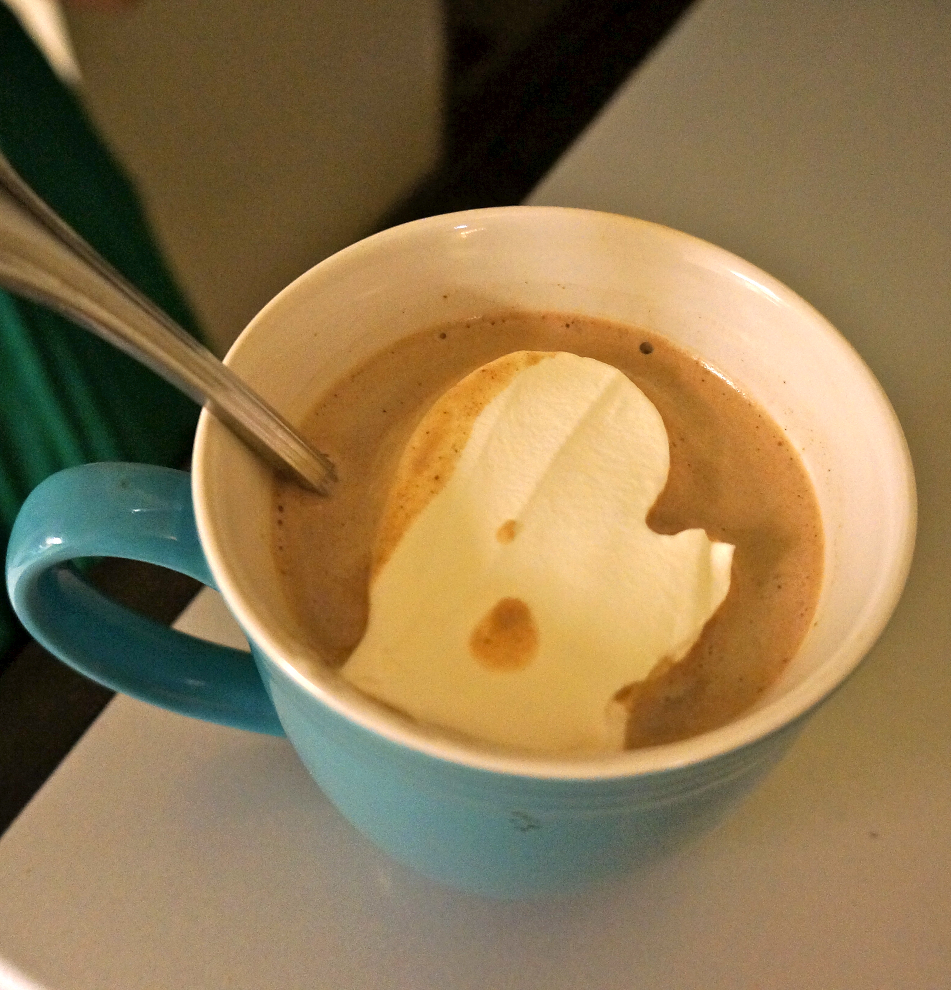 Hot-chocolate-mitten 