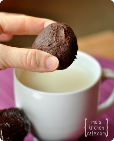 truffle-hot-chocolate-ball