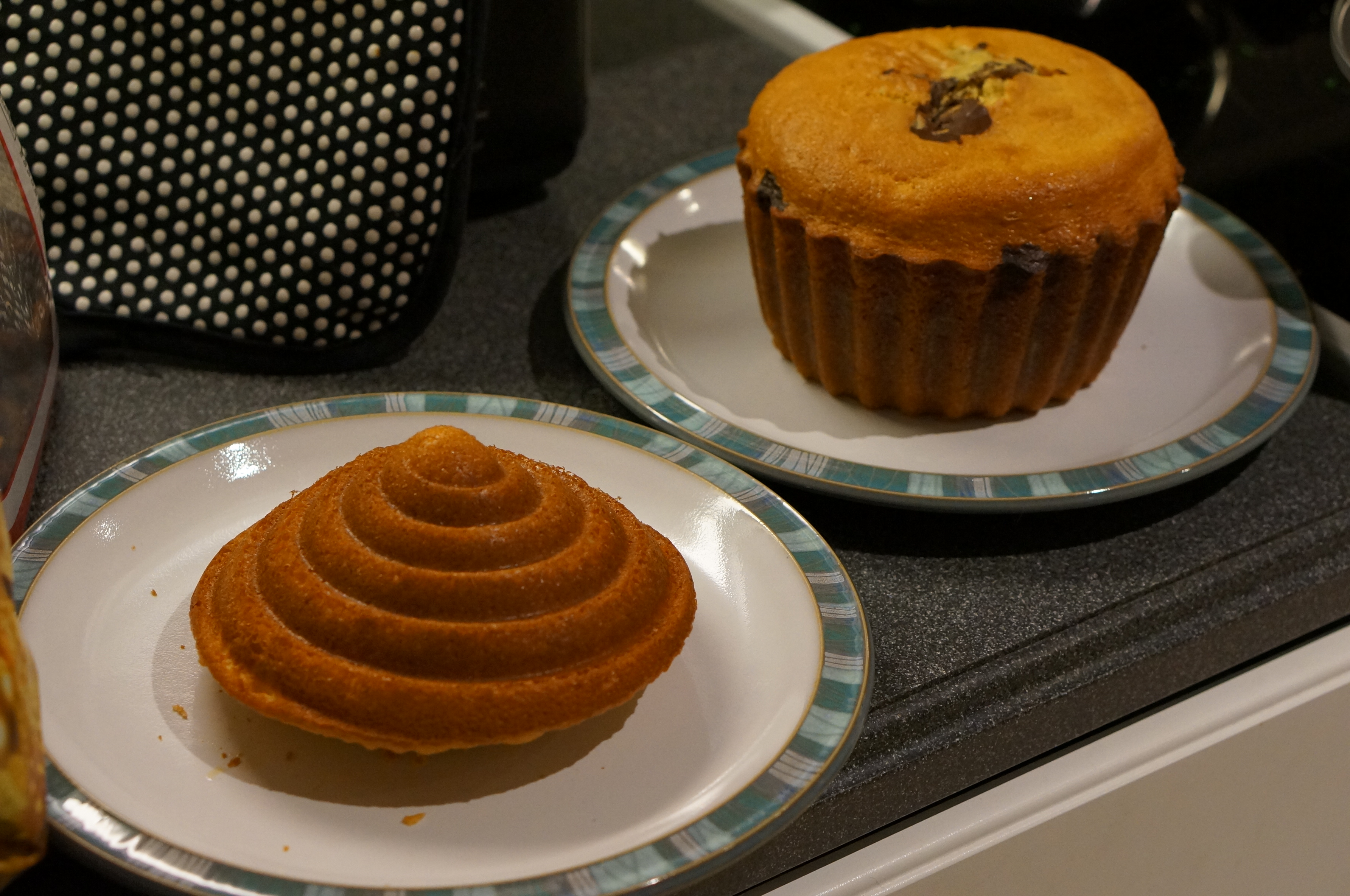 bake-a-giant-cupcake