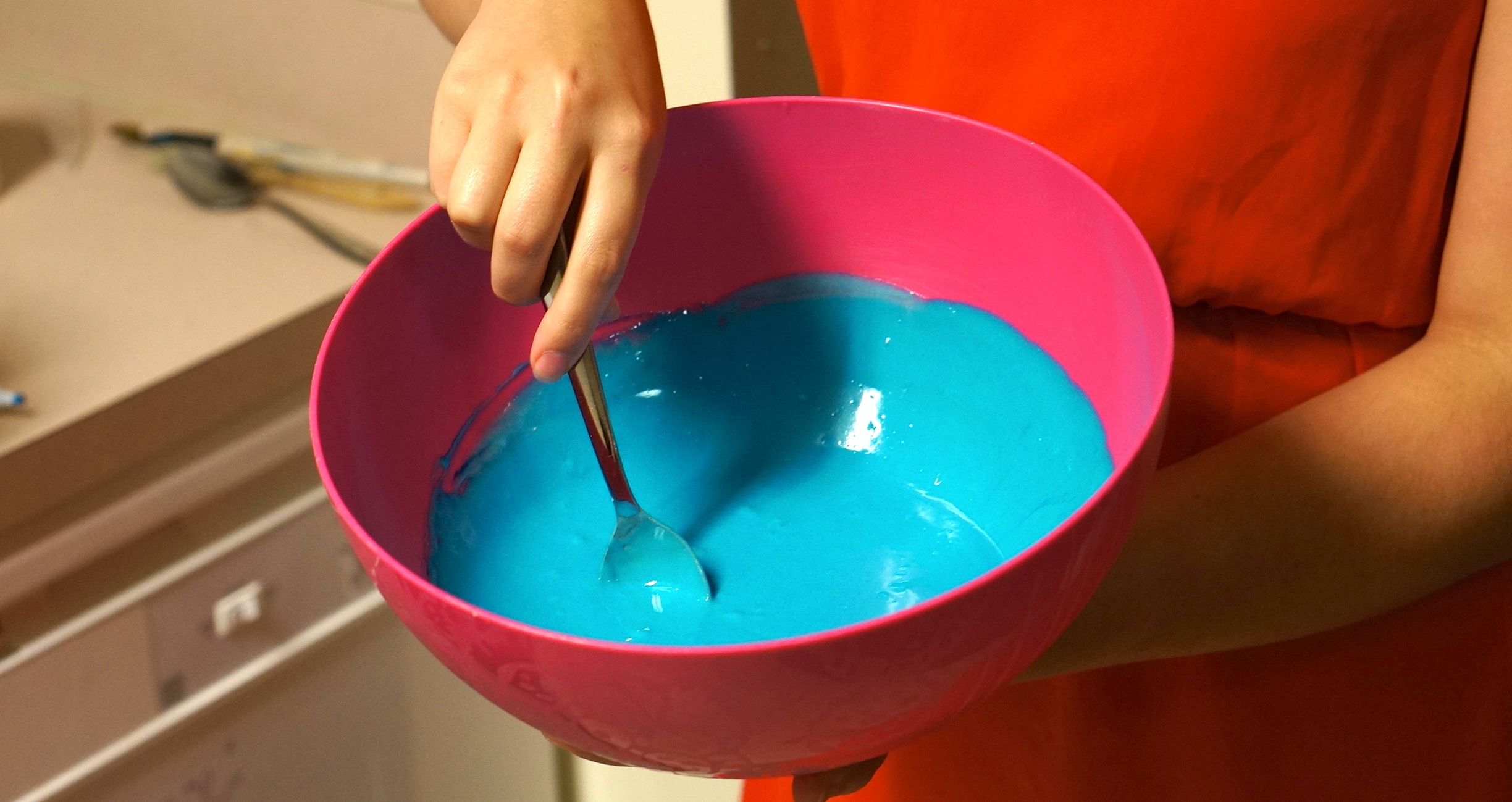 dye-cake-batter-blue