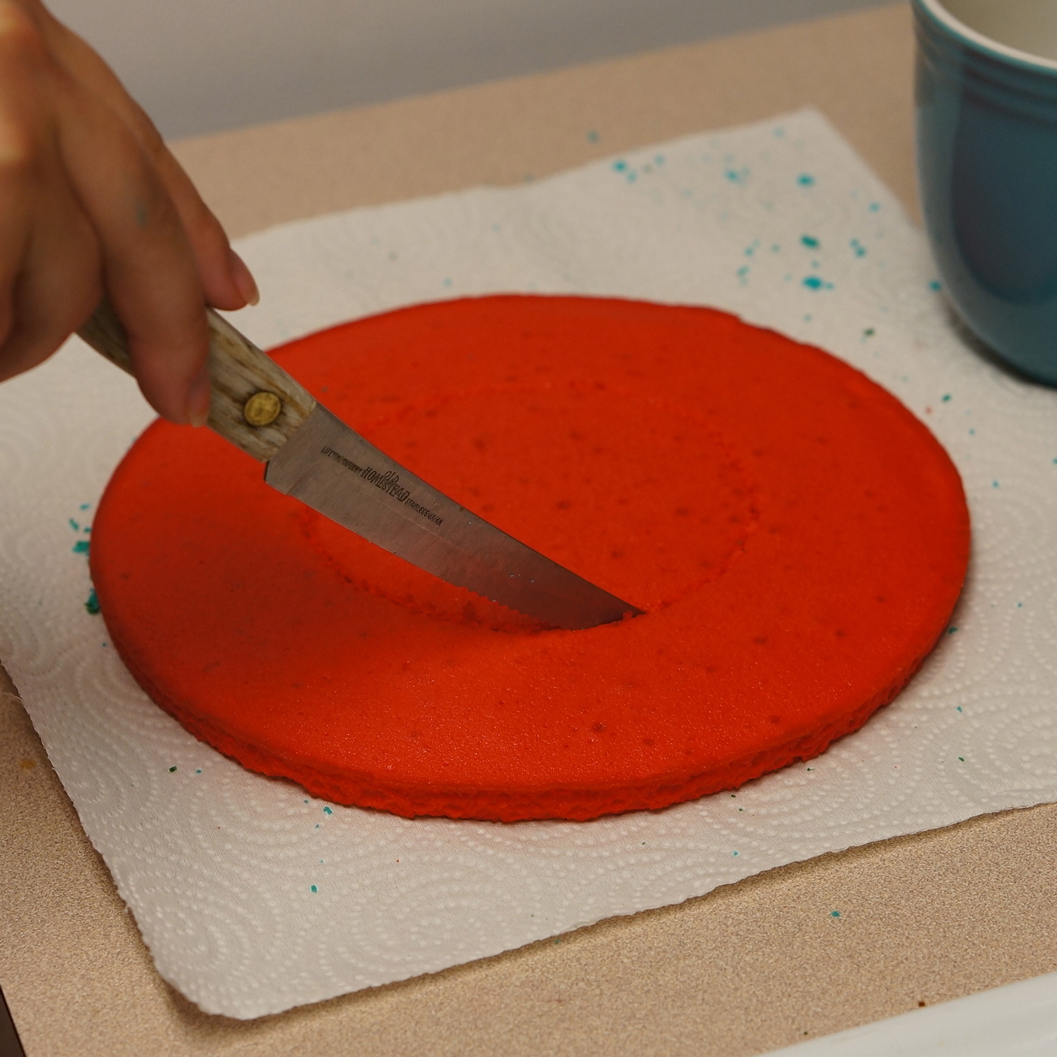 Cut-the-red-cake