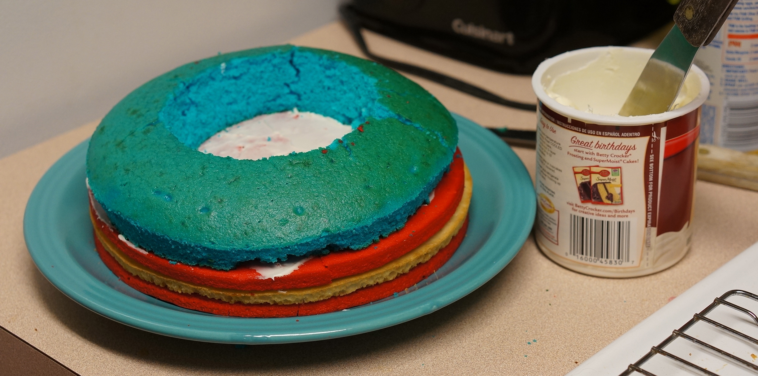 Add-blue-cake-ring